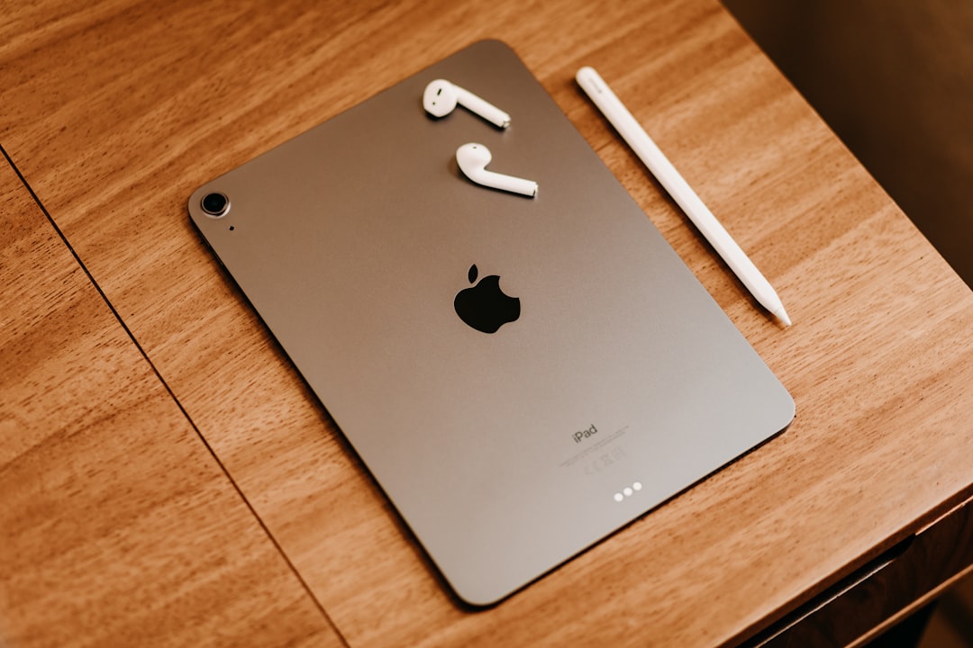 Top 10 Essential Gadgets Every Tech Enthusiast Needs Today